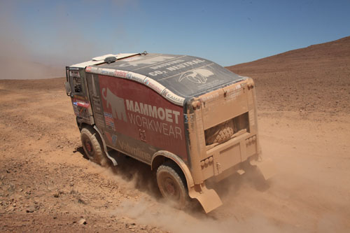 Dakar 2011: Martin van den Brink toont veerkracht, top tien in beeld
